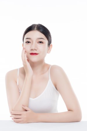 提眉手術價格：瞭解費用與手術效果