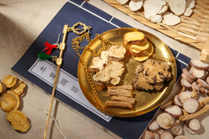 老人白內障手術費用解析